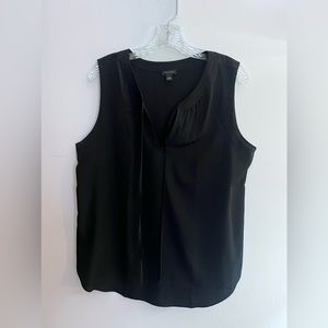 Ann Taylor Black Casual Sleevless Shirt, size L